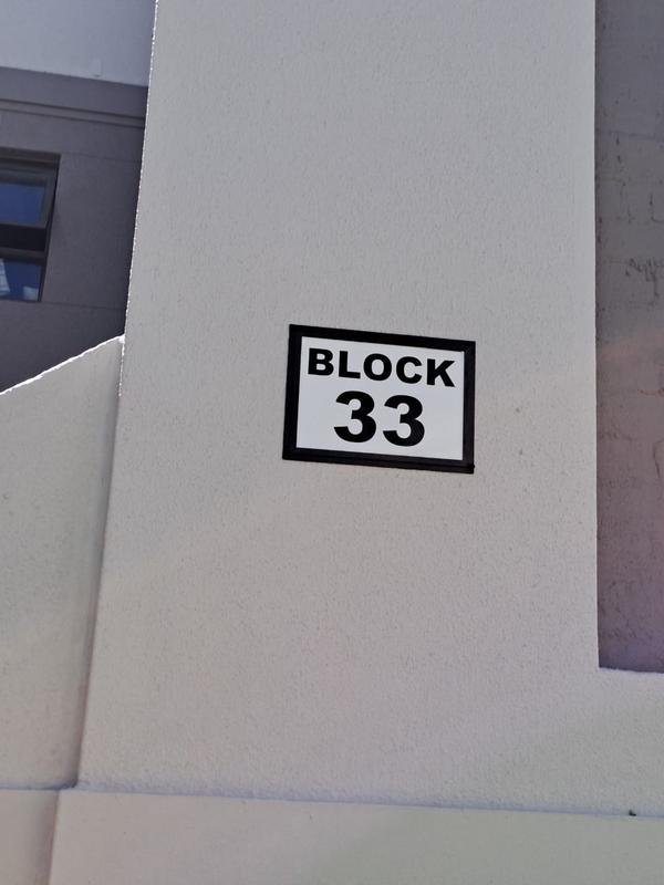 2 Bedroom Property for Sale in Vredekloof Western Cape